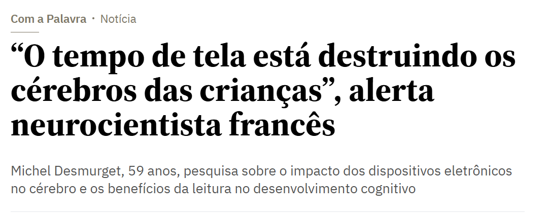 Criança usando tablet